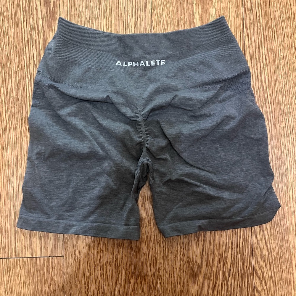 Alphalete Amplify 4.5in Shorts